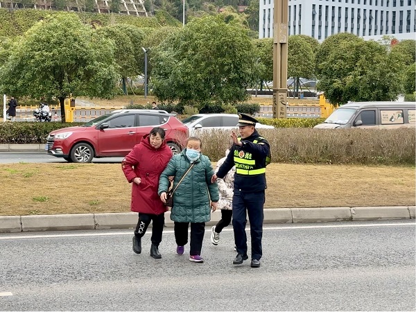 图片2.jpg 图片2.jpg