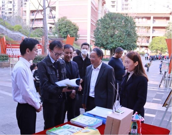 图片2.jpg 图片2.jpg